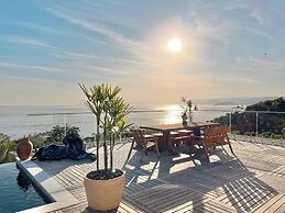 Blow Show Casa III Guest House