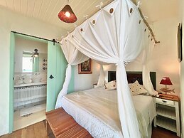 Blow Show Casa III Guest House