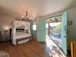 Blow Show Casa III Guest House