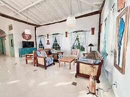 Blow Show Casa III Guest House