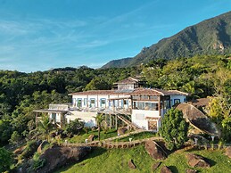 Blow Show Casa III Guest House