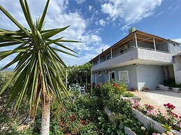 Full Moon Apartments