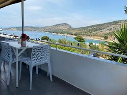 Full Moon Apartments