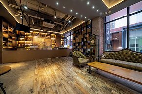 Xingyi Chain Hotel Jiangxia Metro Station