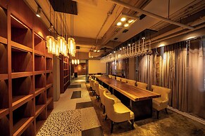 Xingyi Chain Hotel Jiangxia Metro Station