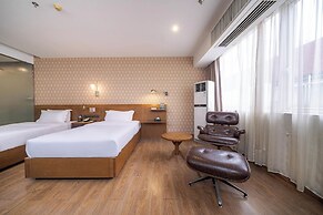 Xingyi Chain Hotel Jiangxia Metro Station