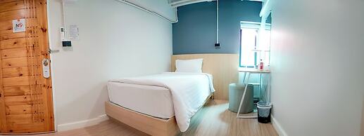 V1 BOUTIQUE HOTEL
