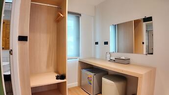 V1 BOUTIQUE HOTEL