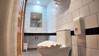 V1 BOUTIQUE HOTEL