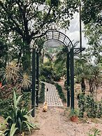 Quinta Pavo Real by Acomodo