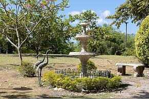 Quinta Pavo Real by Acomodo