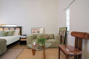 Shanghai Moxi Homestay Sports Stadium