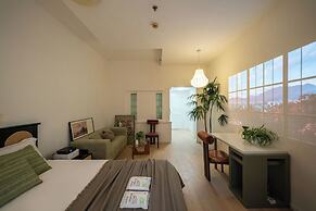 Shanghai Moxi Homestay Sports Stadium