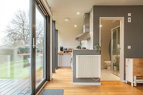 Sustainable Pod on Old Chalford Farm