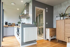 Sustainable Pod on Old Chalford Farm