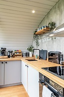 Sustainable Pod on Old Chalford Farm