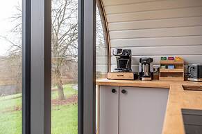 Sustainable Pod on Old Chalford Farm