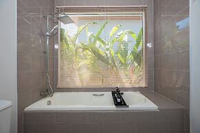 Andaman Sea Best Pool Access & Villas