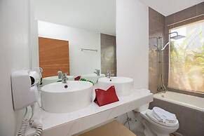 Andaman Sea Best Pool Access & Villas