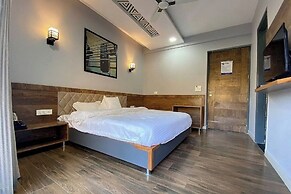 SL Manor Resort by Lawrence Hotels