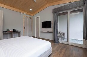 SL Manor Resort by Lawrence Hotels