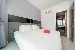 Nai Harn Suite near Beach UTN D502