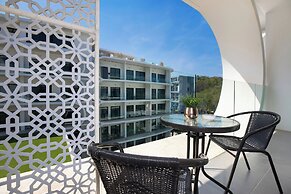 Nai Harn Suite near Beach UTN D502