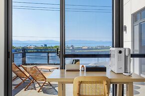 Between River and Sea