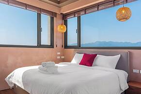 Between River and Sea