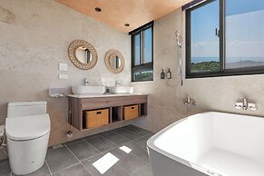 Between River and Sea