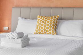 Between River and Sea