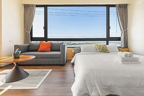 Between River and Sea