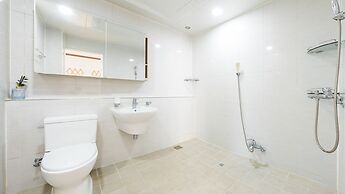 Geoje Kkachi and Santorini Pension