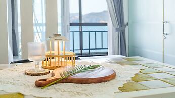 Geoje Kkachi and Santorini Pension