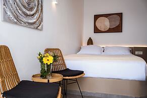 Mardanza Krokos Suites