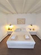 Mardanza Krokos Suites