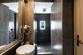 Mardanza Krokos Suites