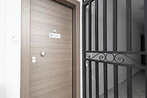 Spacious Urban Retreat Central 2-bedroom Haven for 8