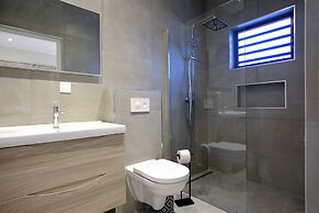 Great Location - Newly Built and Beautiful Home