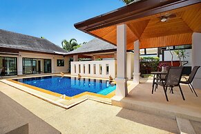 Balinese-Style 3BR Pool Villa Tina