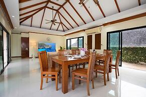 Balinese-Style 3BR Pool Villa Tina