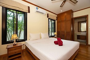 Balinese-Style 3BR Pool Villa Tina