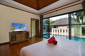 Balinese-Style 3BR Pool Villa Tina