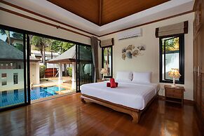 Balinese-Style 3BR Pool Villa Tina
