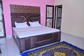 Sun Shine Haven Retreat Chandi