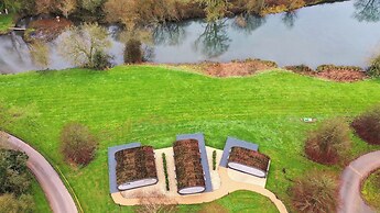 Unique 1 BD Eco-Retreat in Old Chalford