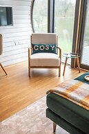 Unique 1 BD Eco-Retreat in Old Chalford