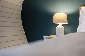 Unique 1 BD Eco-Retreat in Old Chalford