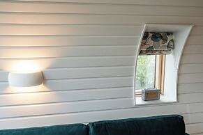 Unique 1 BD Eco-Retreat in Old Chalford