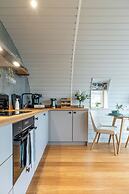 Unique 1 BD Eco-Retreat in Old Chalford